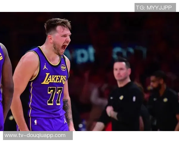 东契奇创历史单场豪华数据湖人队史第二人追平07年科比辉煌表现 东契奇创历史单场豪华数据湖人队史第二人追平07年科比辉煌表现