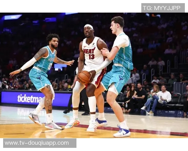 三球与阿德巴约联手热火或成联盟最强挡拆组合之一