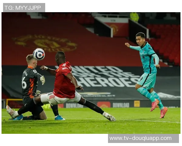 卡拉布里亚欧联赛场精彩进球技巧与速度完美结合撼动对手防线