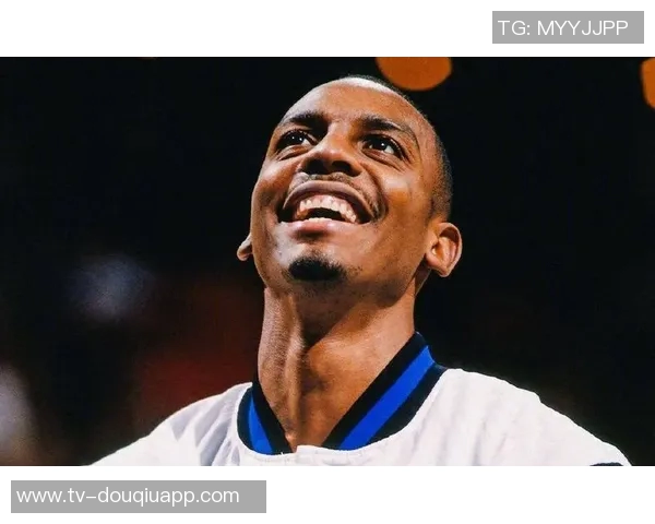 小哈达威表现惊艳11投7中三分球命中率高达67贡献20分3助攻正负值高达25