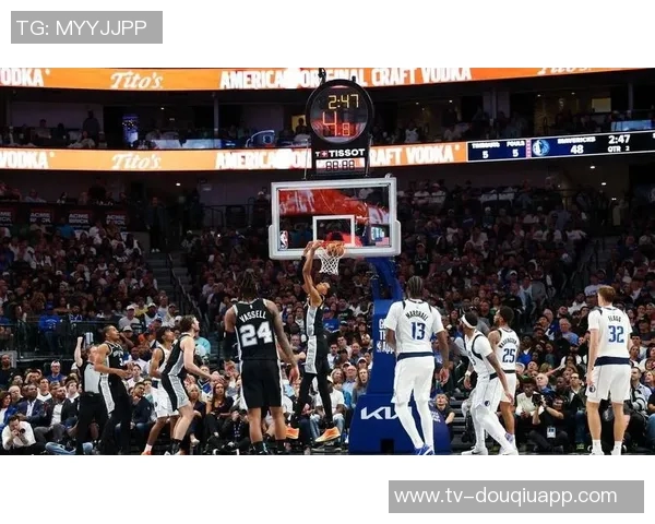 NBA总决赛回顾：文班亚马惊艳表现助马刺战胜尼克斯夺冠